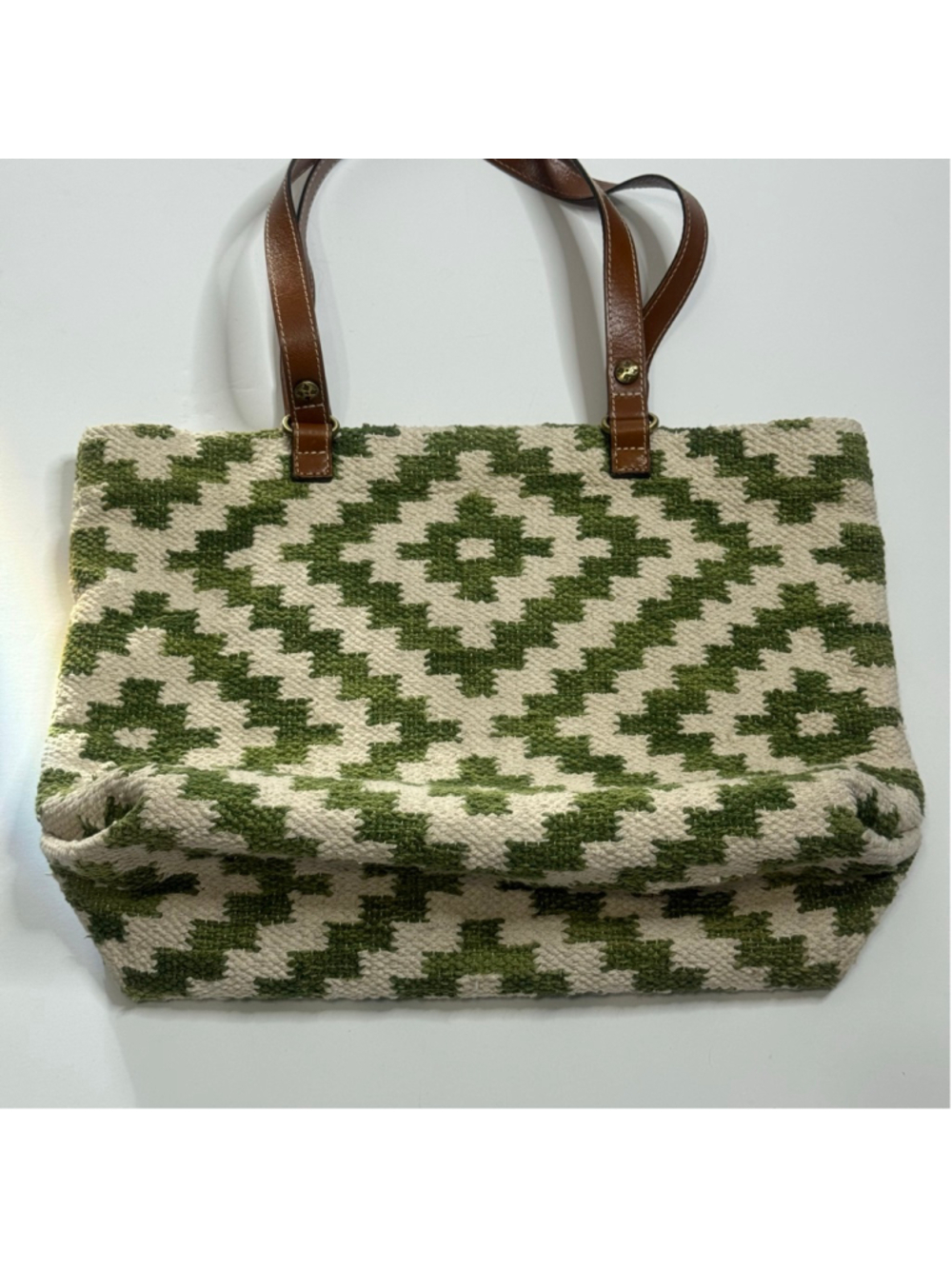 Patricia Nash Hand Loomed
Cotton Weave Chennai Tote
Green Beach Bohemian Large - Picture 4 of 12